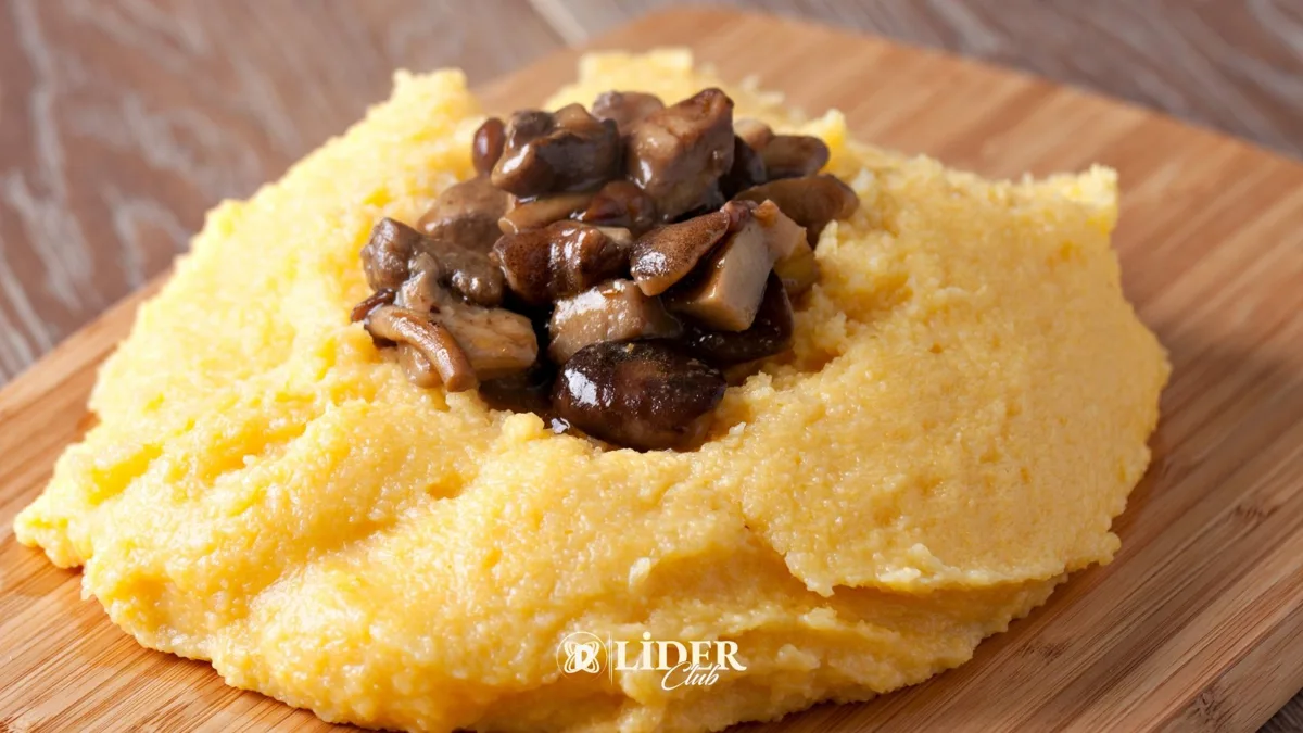 Polenta Nedir, Nasıl Yapılır? Polenta Yemeği Tarifi, Unu, Tavası ve Farklı Kullanım Alanlarıyla Rehber