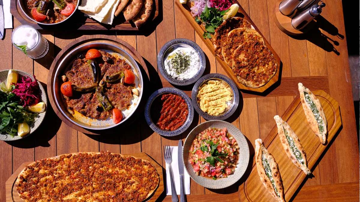 İstanbul Çevresinde Serpme Kahvaltı Nerede Yapılır? Saklı Sofra’da Doğal Lezzet Deneyimi