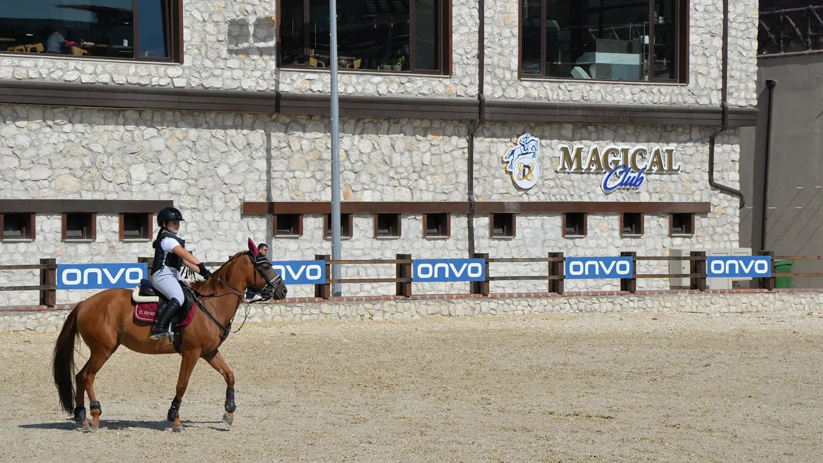 magical club - 12